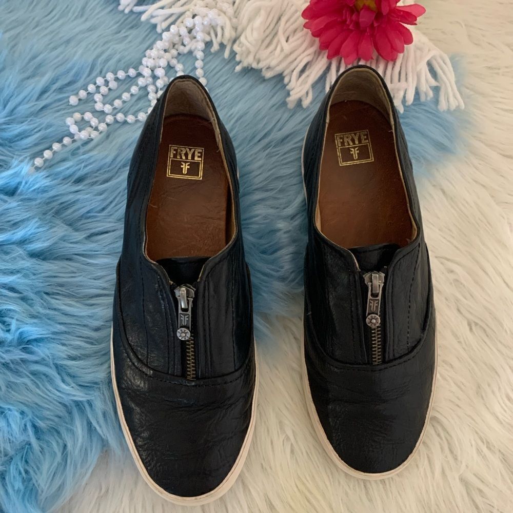 Frye The Dylan Black Leather Moto Zip Sneaker 9 Edgy